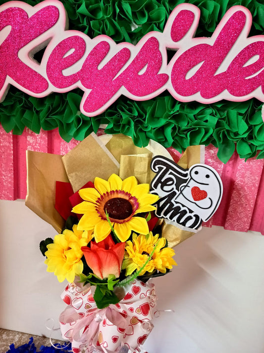 Cono de Girasoles con Flores y Mensaje