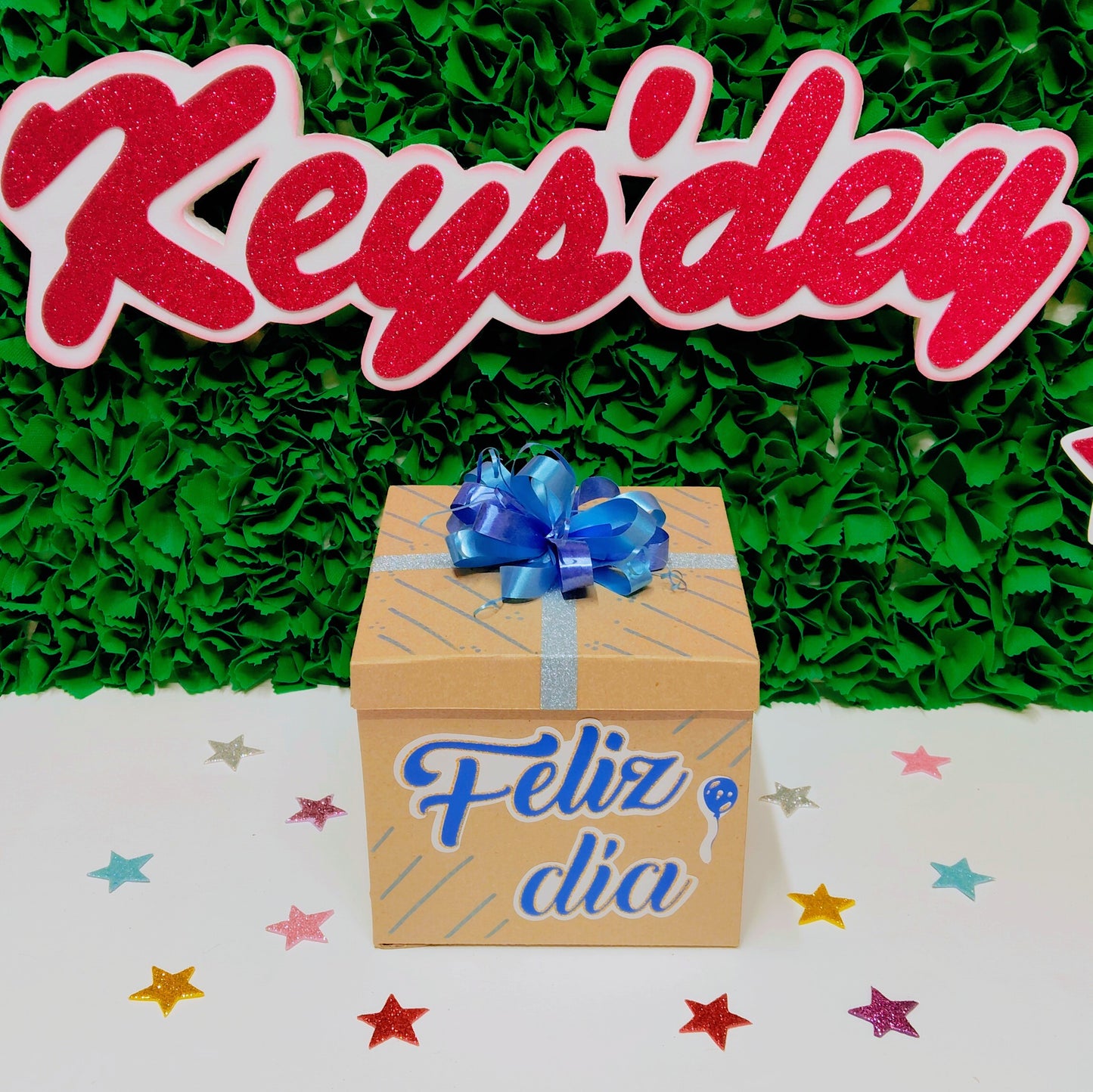 Caja Cuadrada Pequeña Decorada