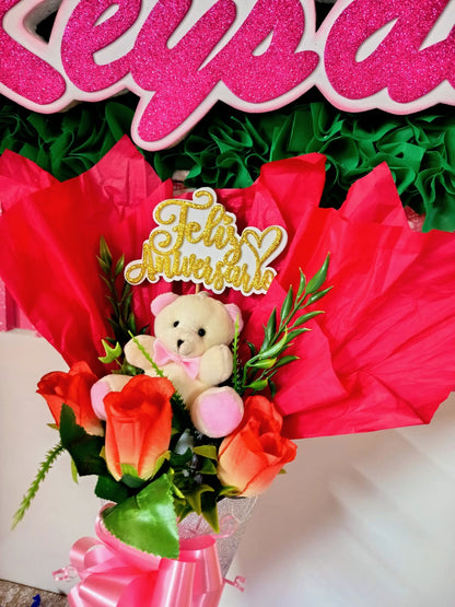Cono de Flores con Peluche Clásico