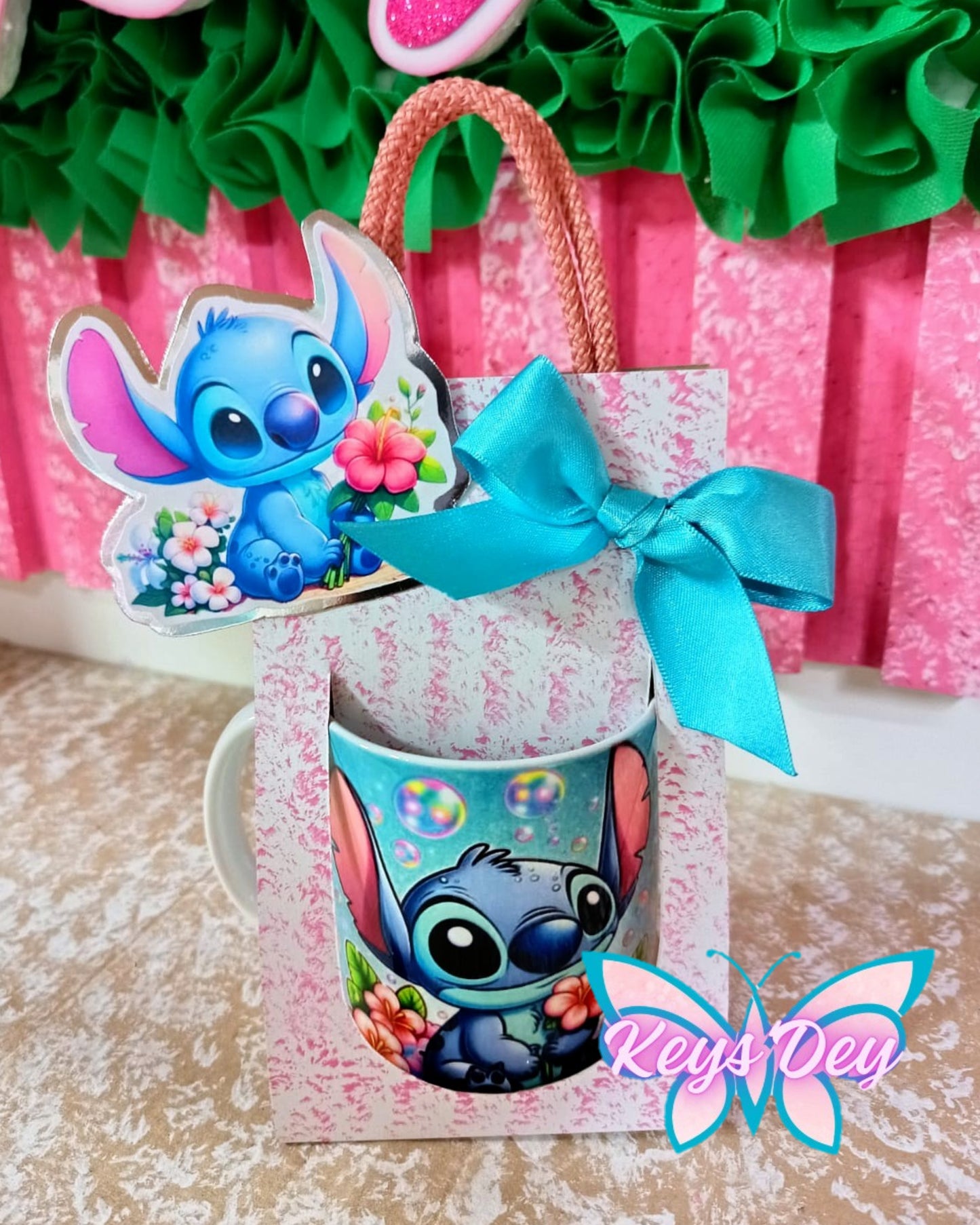 Vaso de Stitch con Dulces